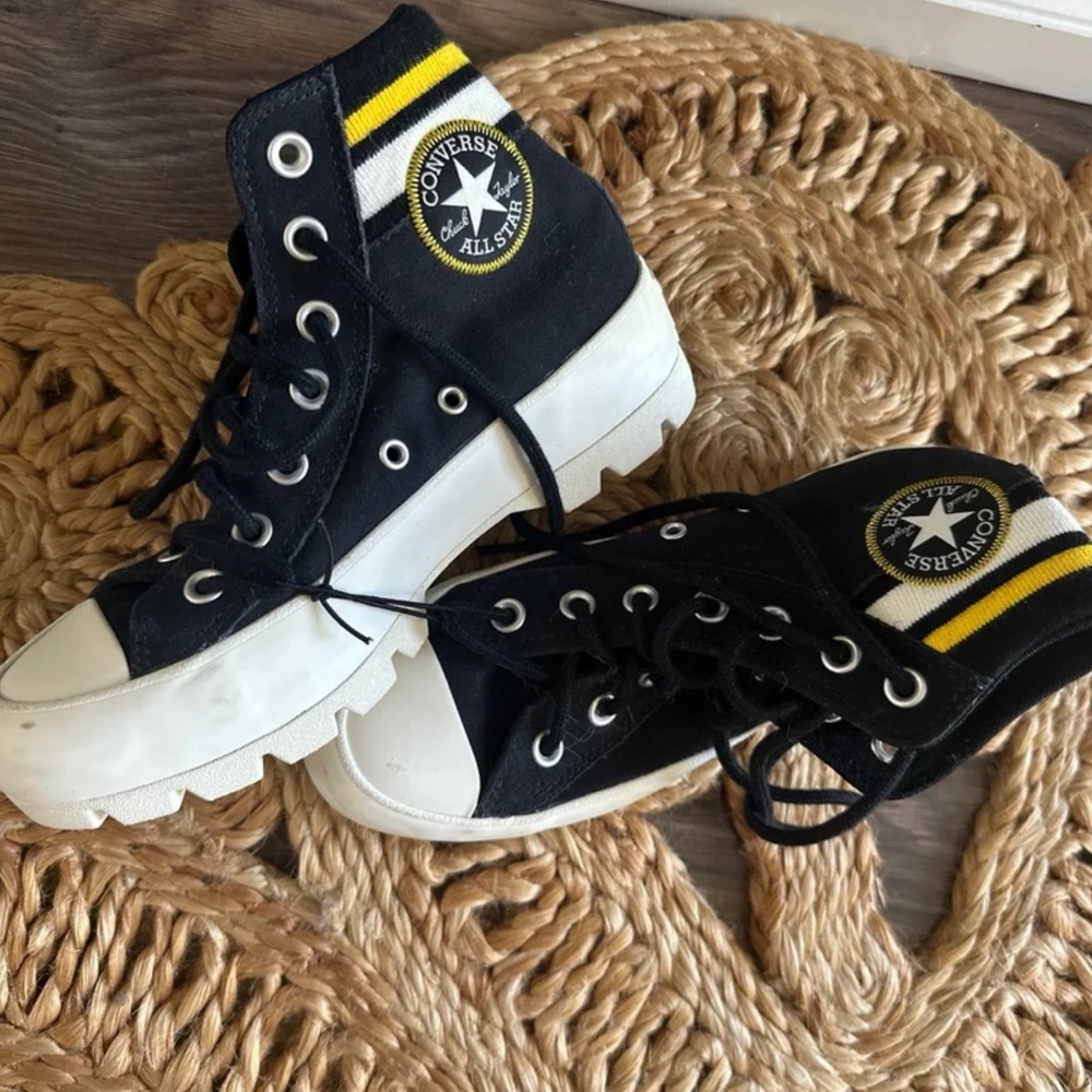 Converse black lugged high tops Size 5